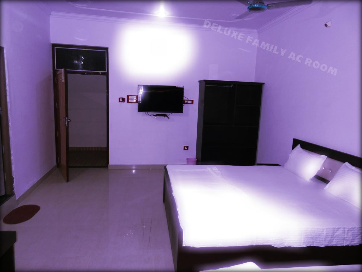 The Royal Hotel Chhatarpur Eksteriør billede