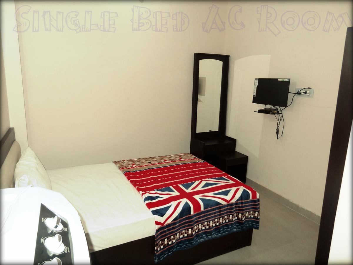 The Royal Hotel Chhatarpur Eksteriør billede