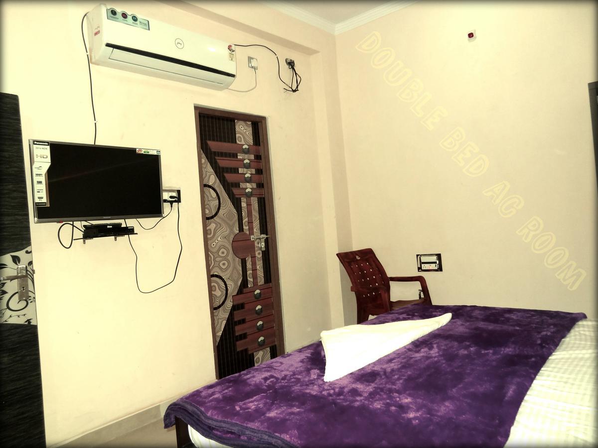 The Royal Hotel Chhatarpur Eksteriør billede